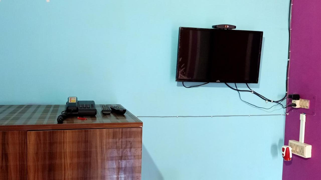 Hotel LG Towers Guwahati Exterior foto