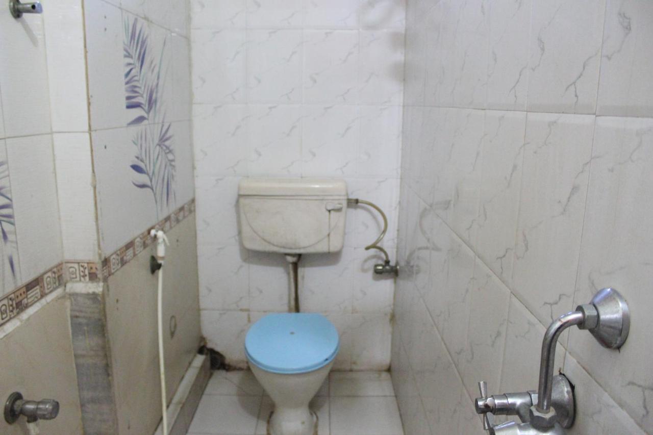 Hotel LG Towers Guwahati Exterior foto