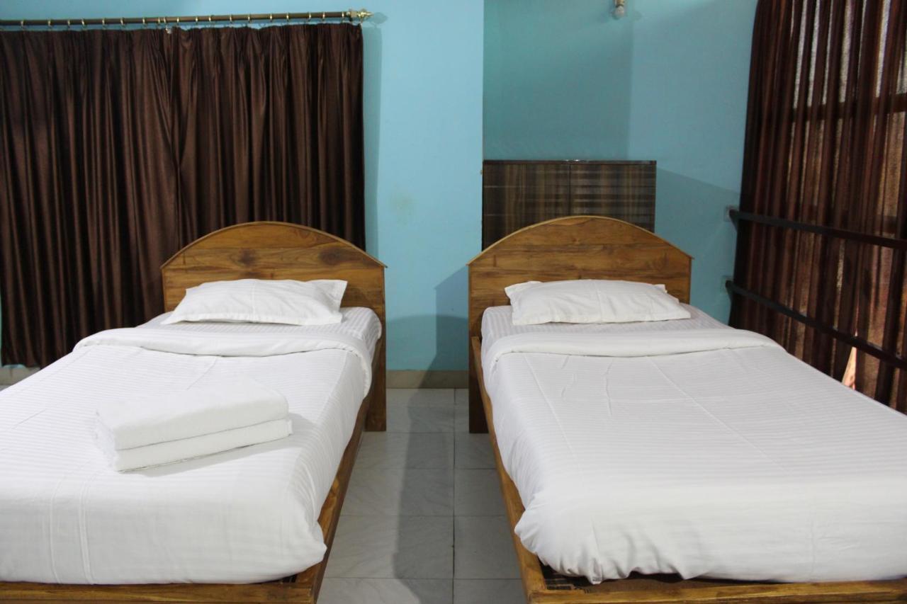Hotel LG Towers Guwahati Exterior foto