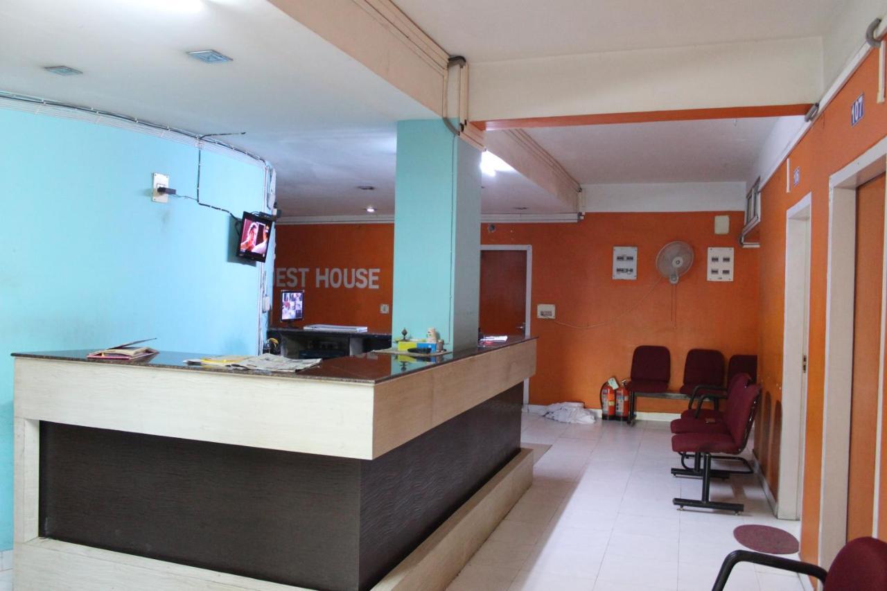 Hotel LG Towers Guwahati Exterior foto